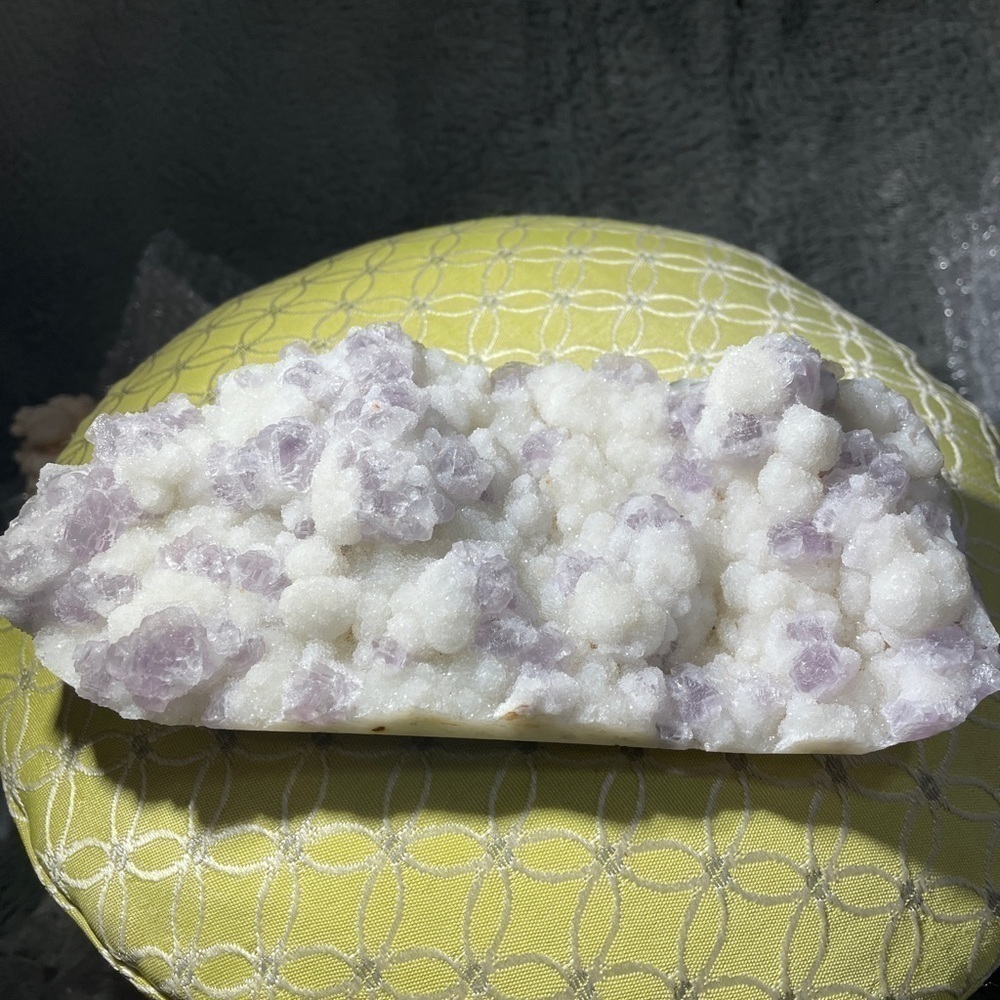 AMAZING- STRONG UV -LARGE sugar calcite with amazing baby purple cubes- 7”x4”x2” - Picture 10 of 10